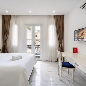 Lotus Hotel Nguyen Phi Khanh Q1